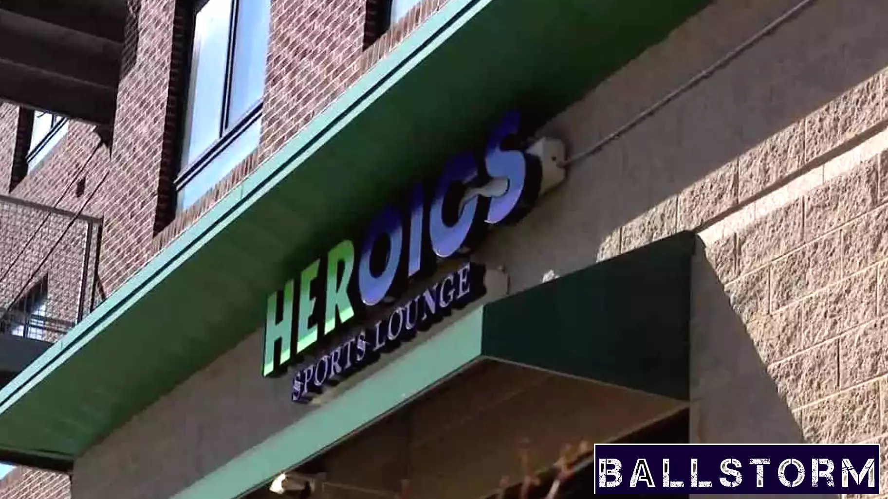Fans gather at Heroics Sports Lounge for NCAA women's basketball championship game
