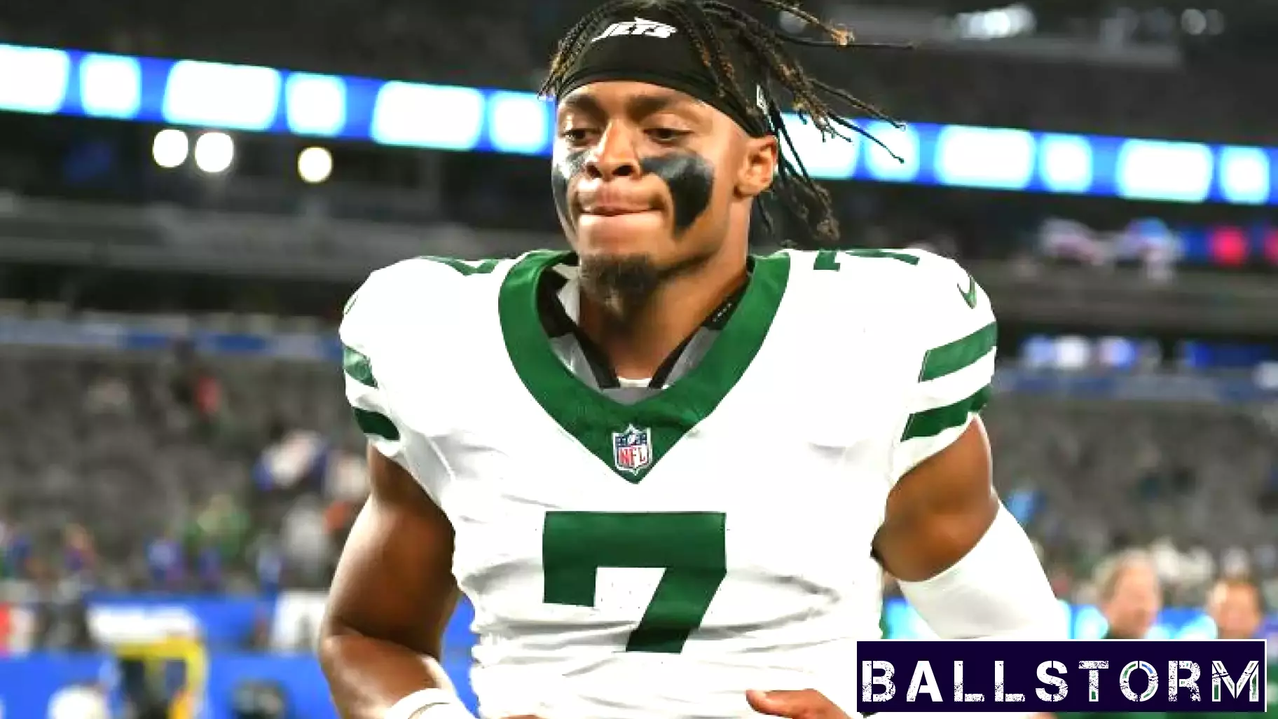 Justin Fields Addresses Woody Johnson's Criticism